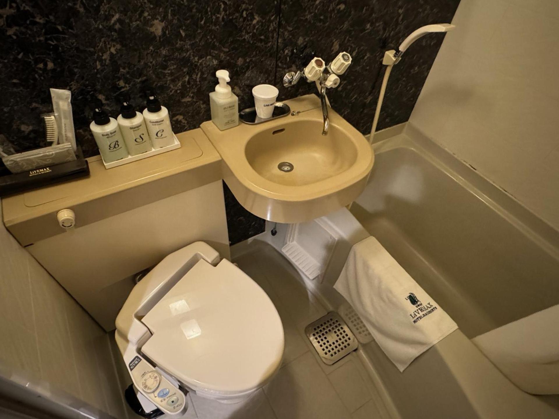 Hotel Livemax Kyoto Gojo Екстериор снимка